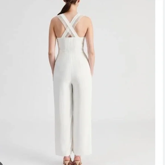 TOKITO Fabulous Jumpsuit in Ivory White colour. Mesh Lace Accents. Brand New - Picture 3 of 8